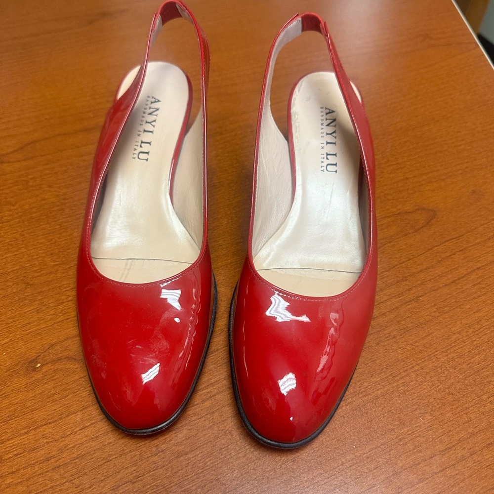 Anyi Lu NWOT (never worn) red pumps sz 39.5